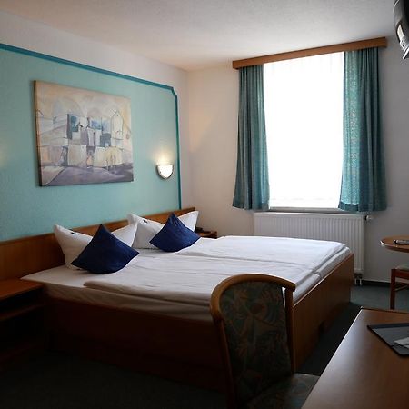 Hotel Garni Brauhof Niederwiesa Экстерьер фото