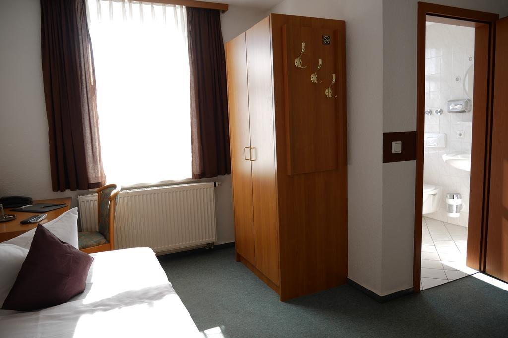 Hotel Garni Brauhof Niederwiesa Экстерьер фото